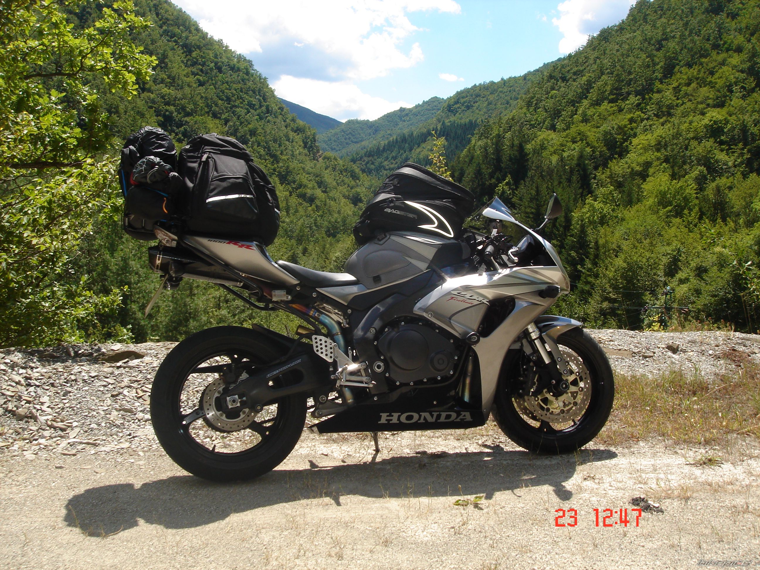 Photo 1373390
