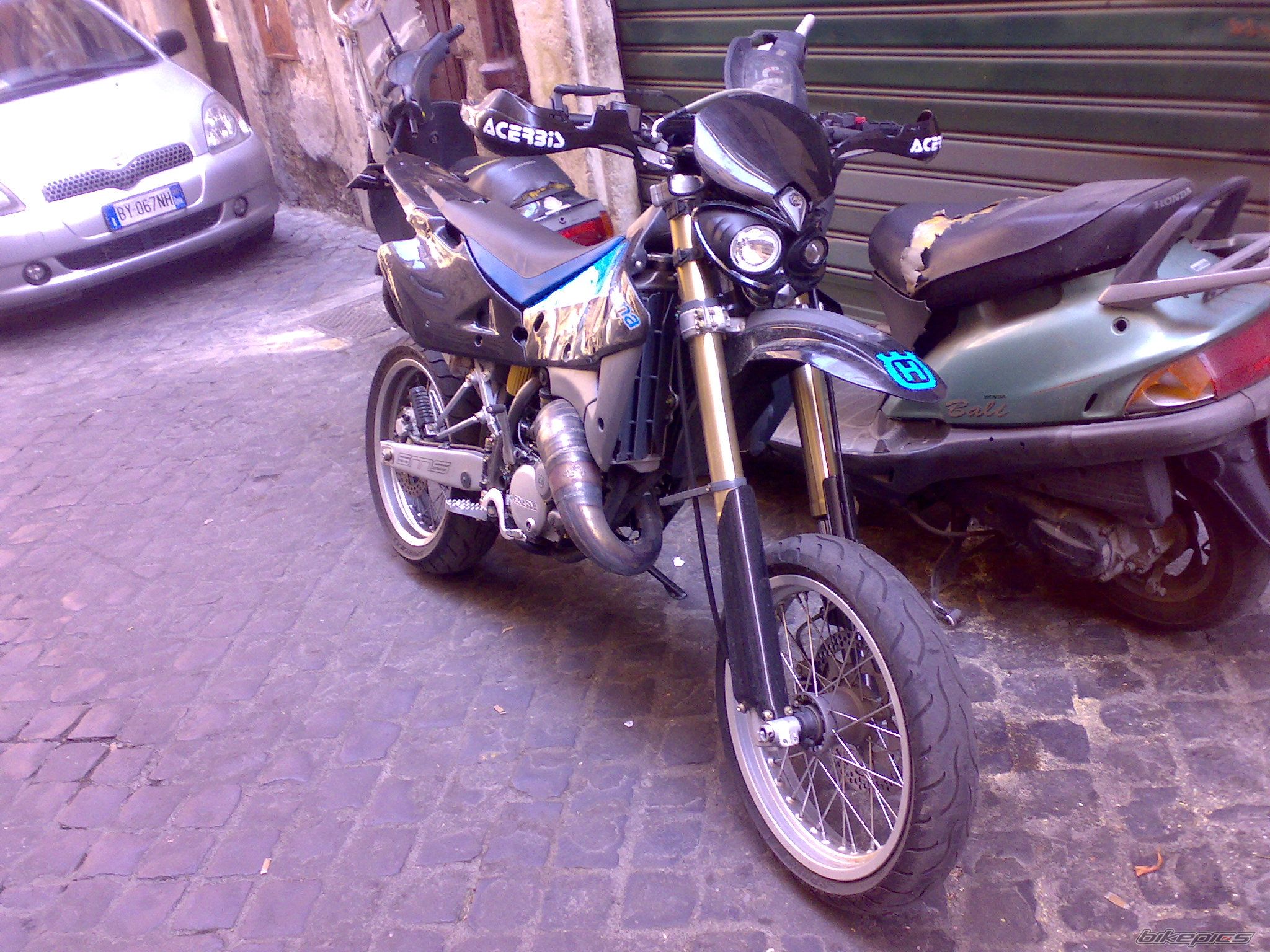 Photo 1373472