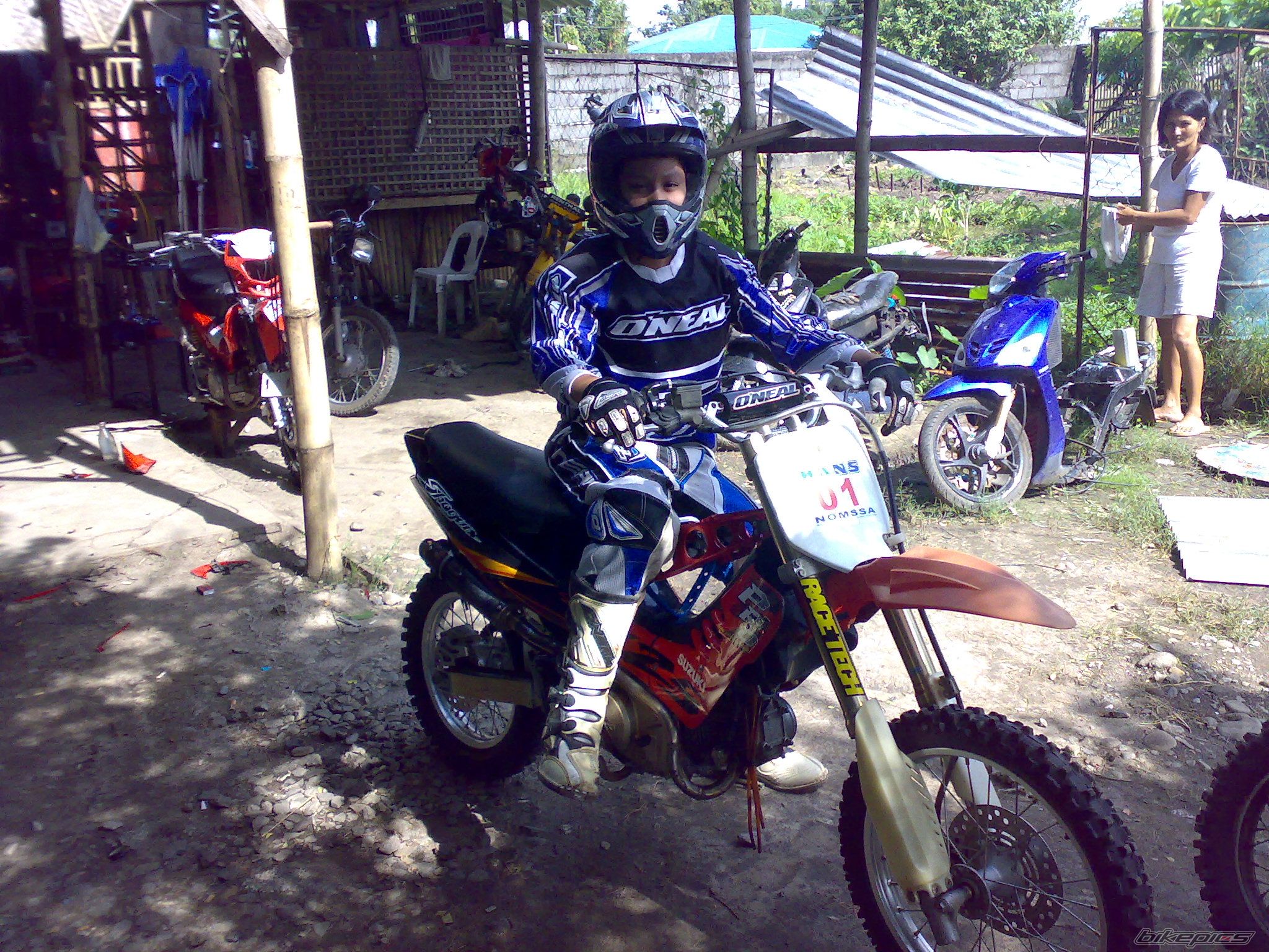 Photo 1373569