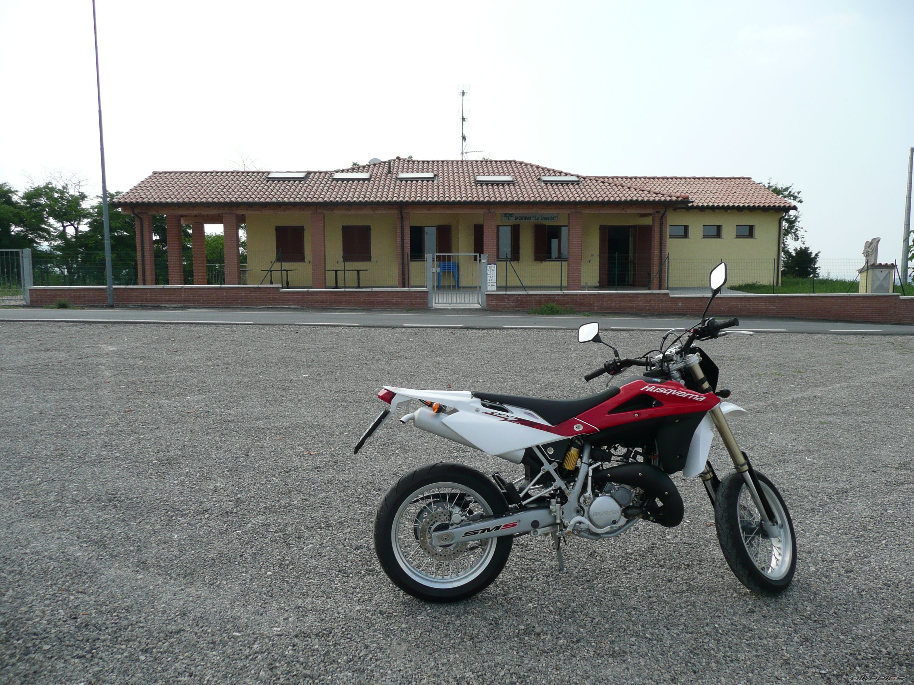 Photo 1373599