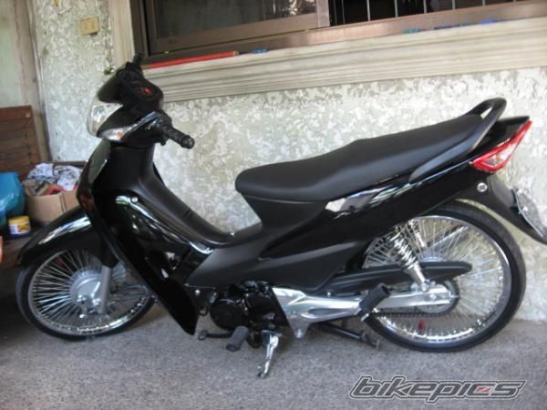 Photo 1373642