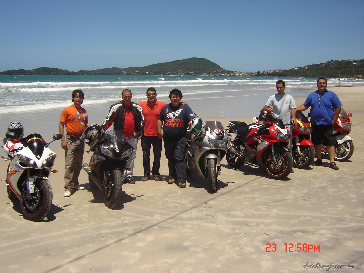 Photo 1373704