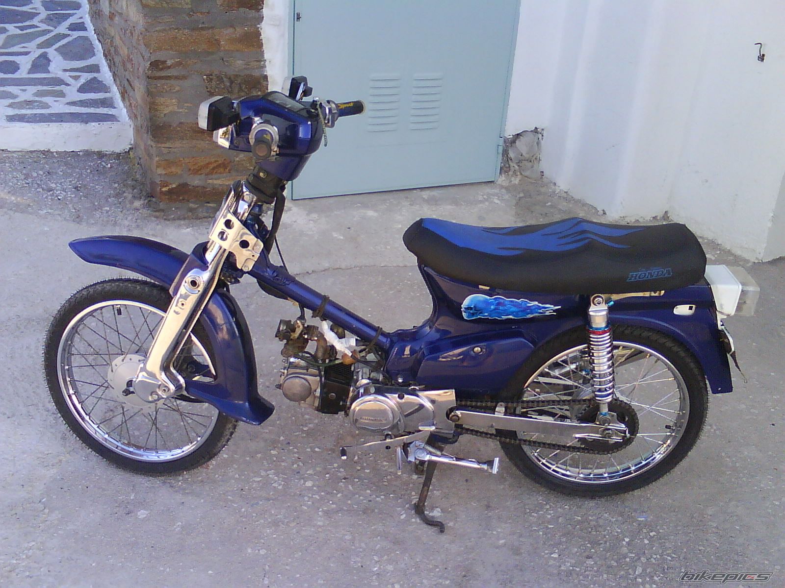 Photo 1373762