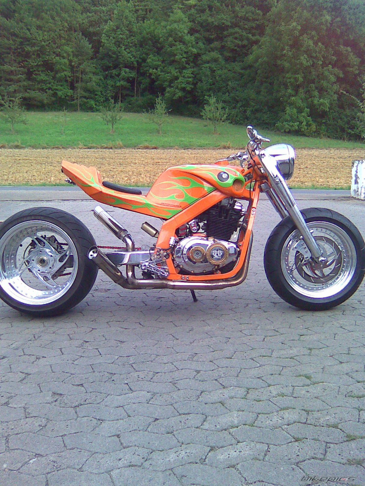 Bike Photo 1373906