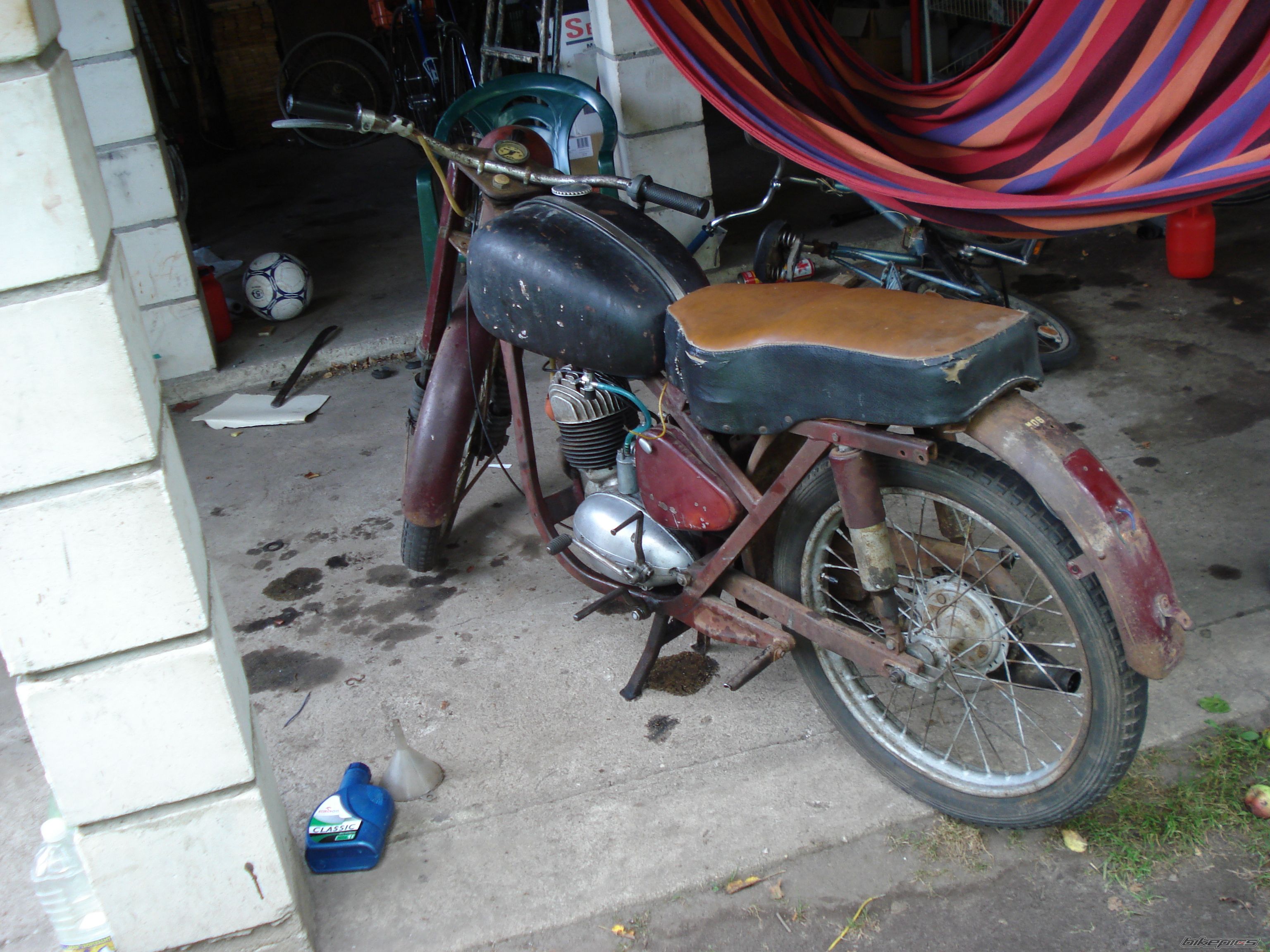 Photo 1373941