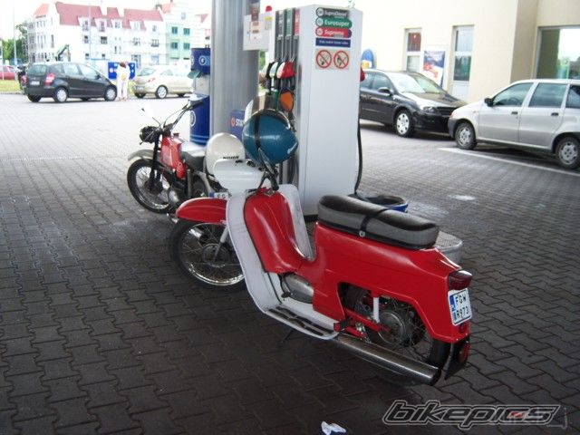 Photo 1373970
