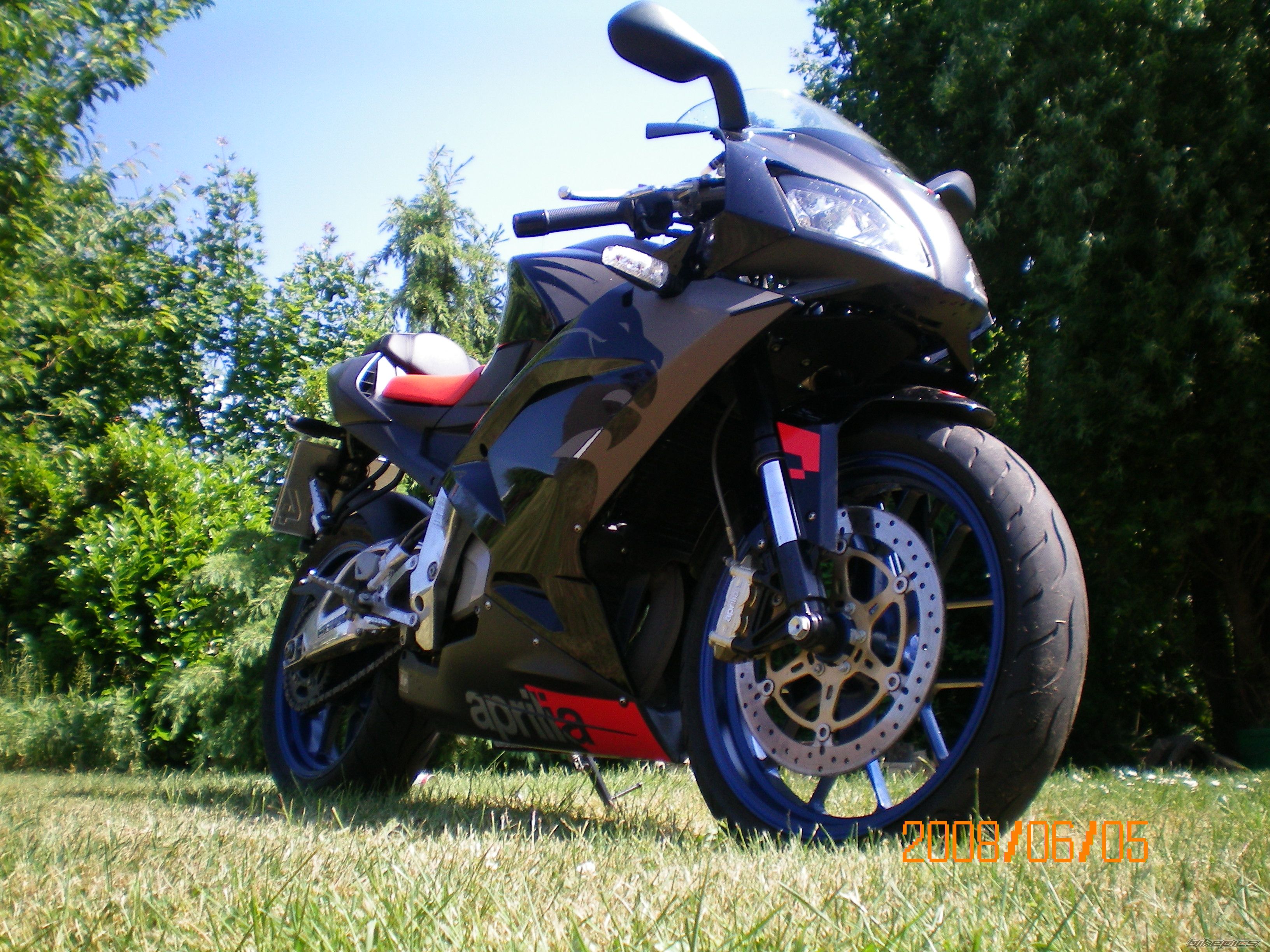 Photo 1374121