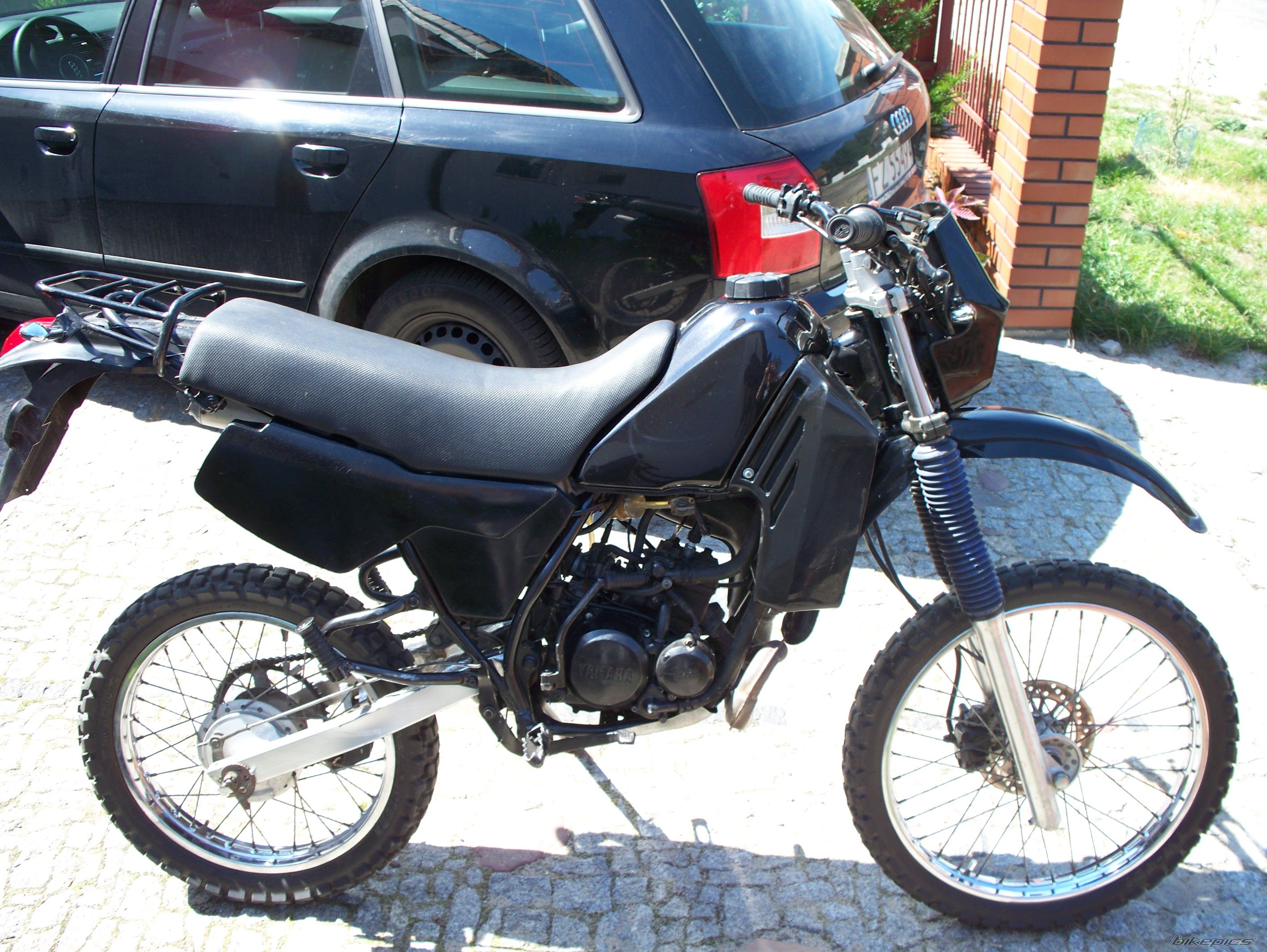Photo 1374129