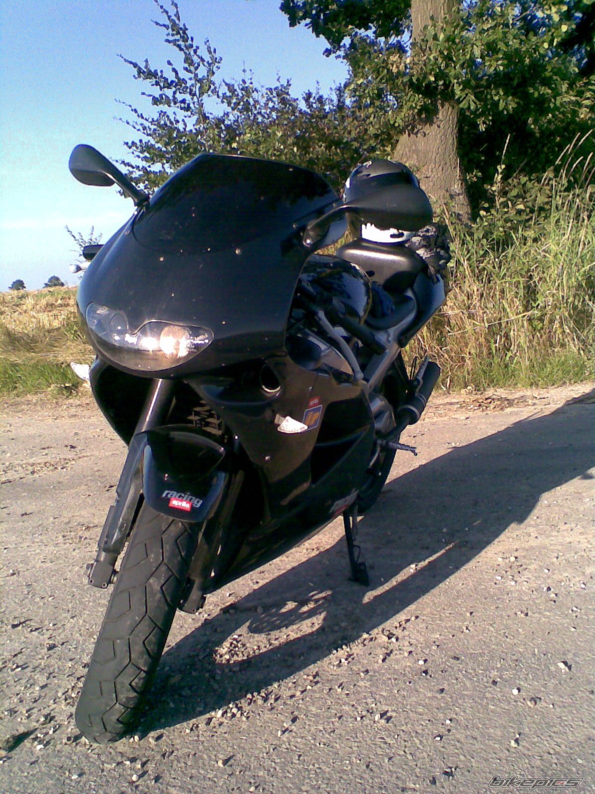 Photo 1374146