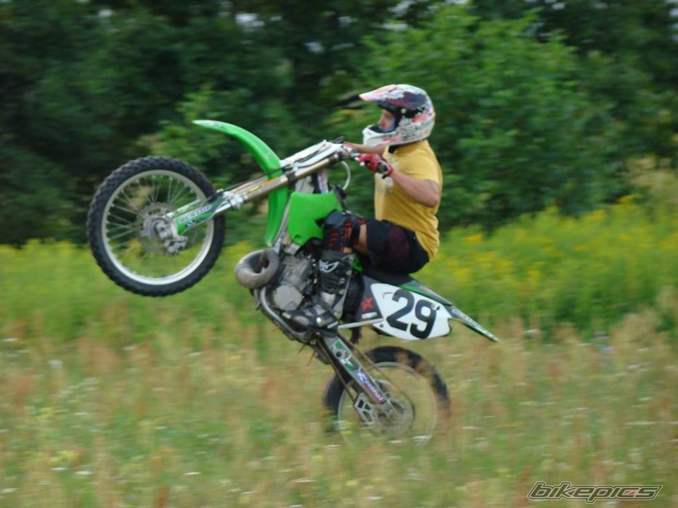 Photo 1374181