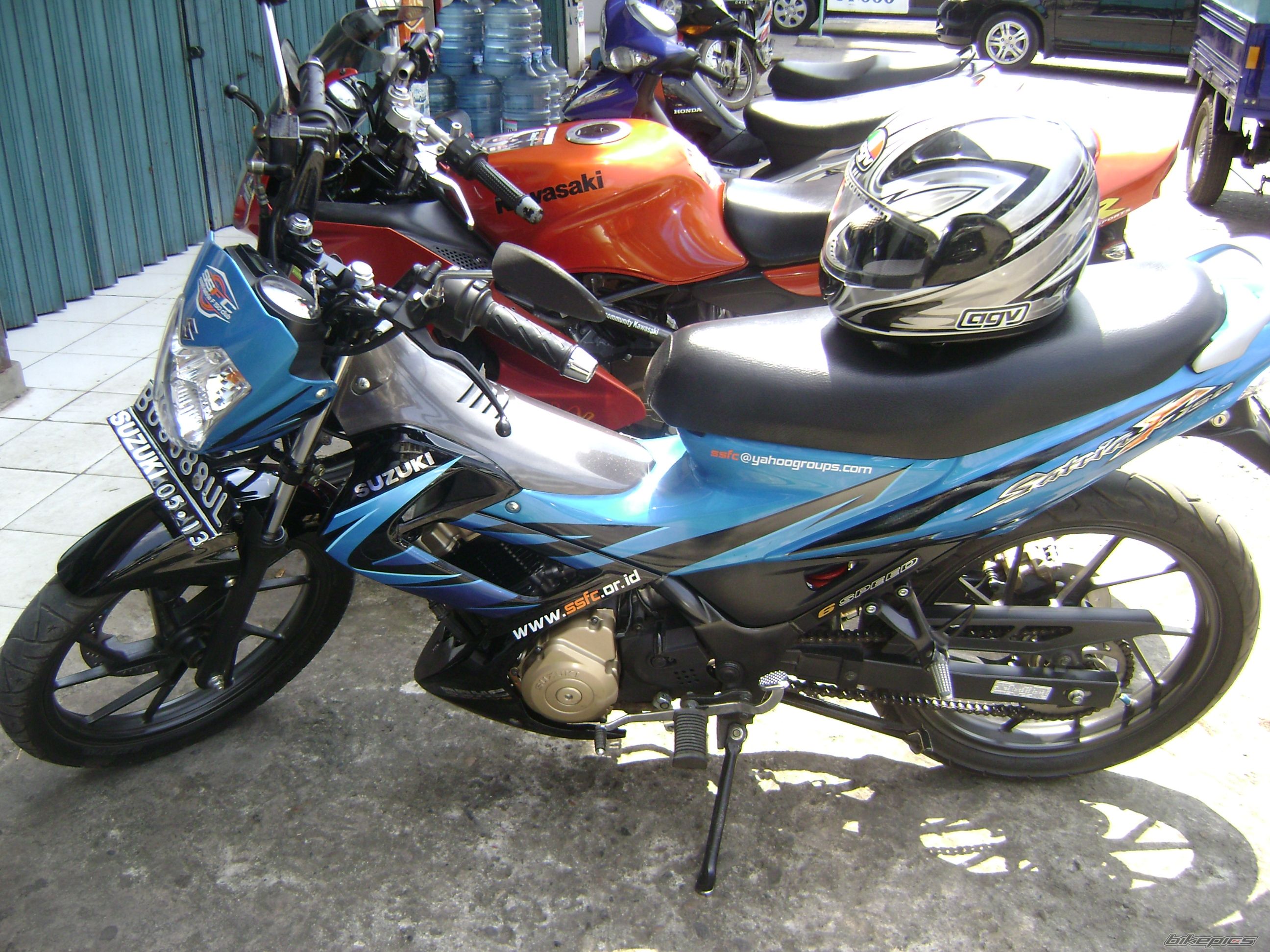 Photo 1374301