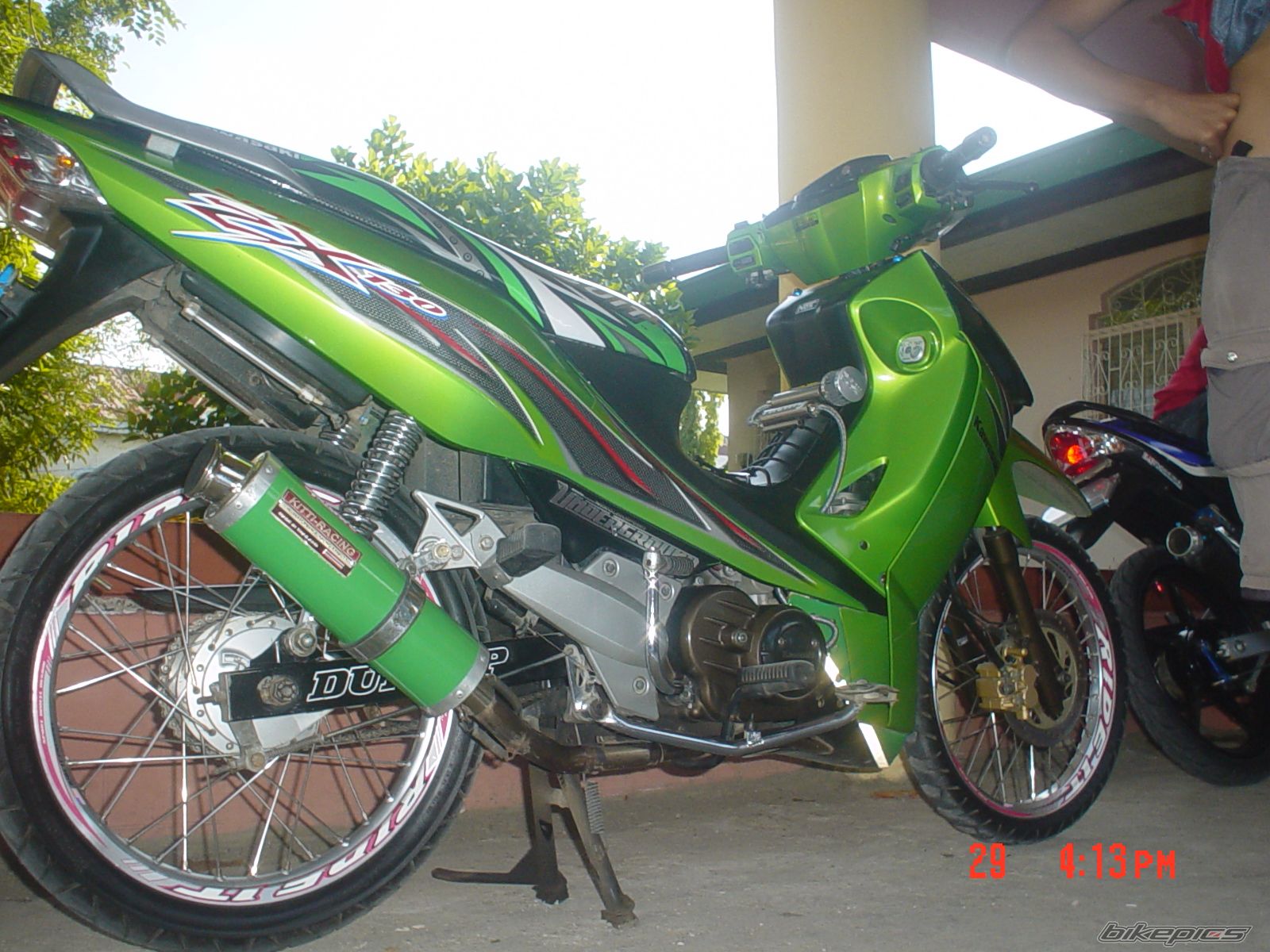 Photo 1374324