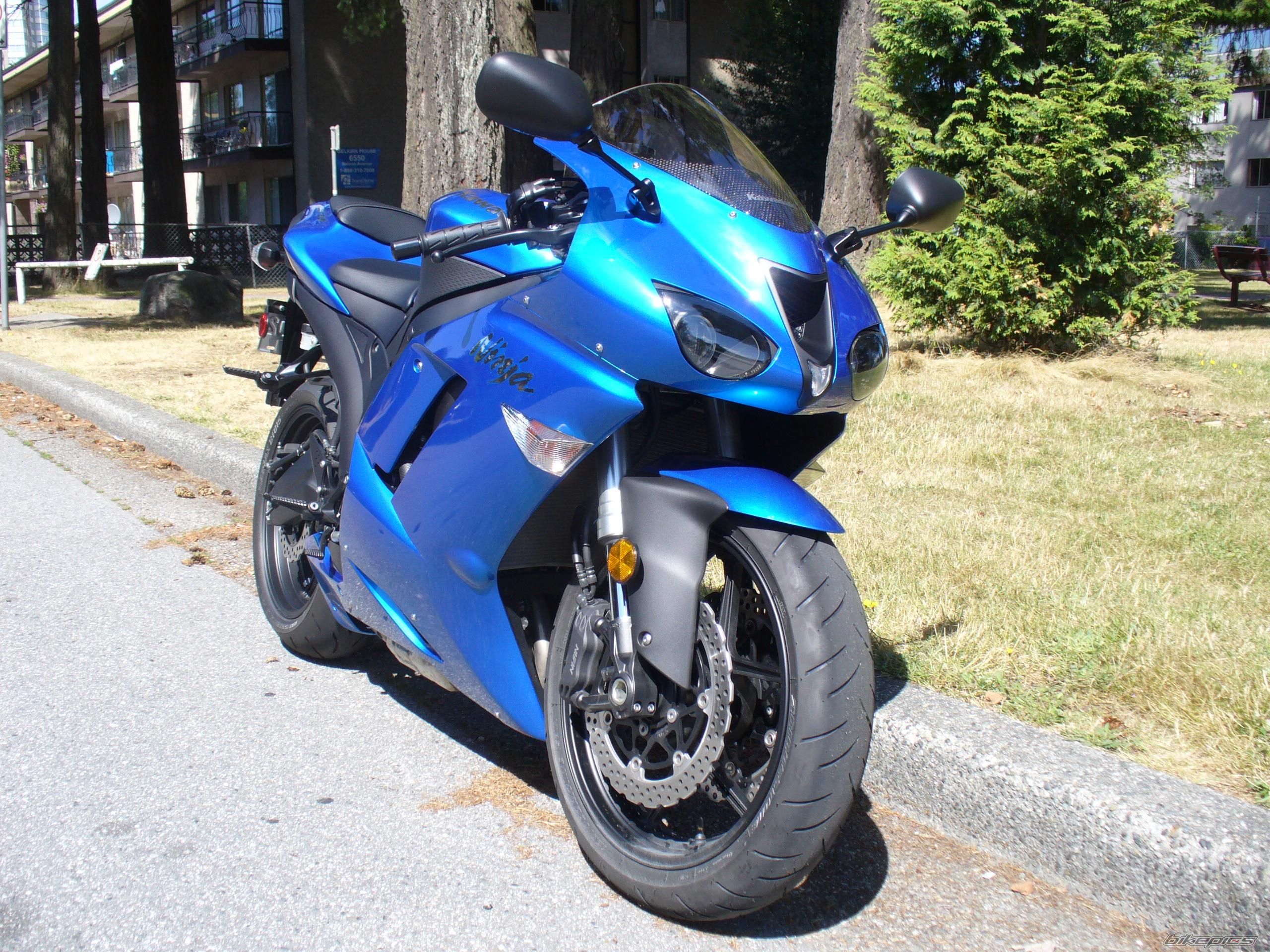 Photo 1374359