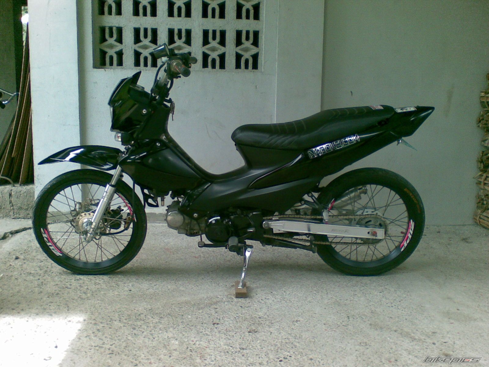 Photo 1374370