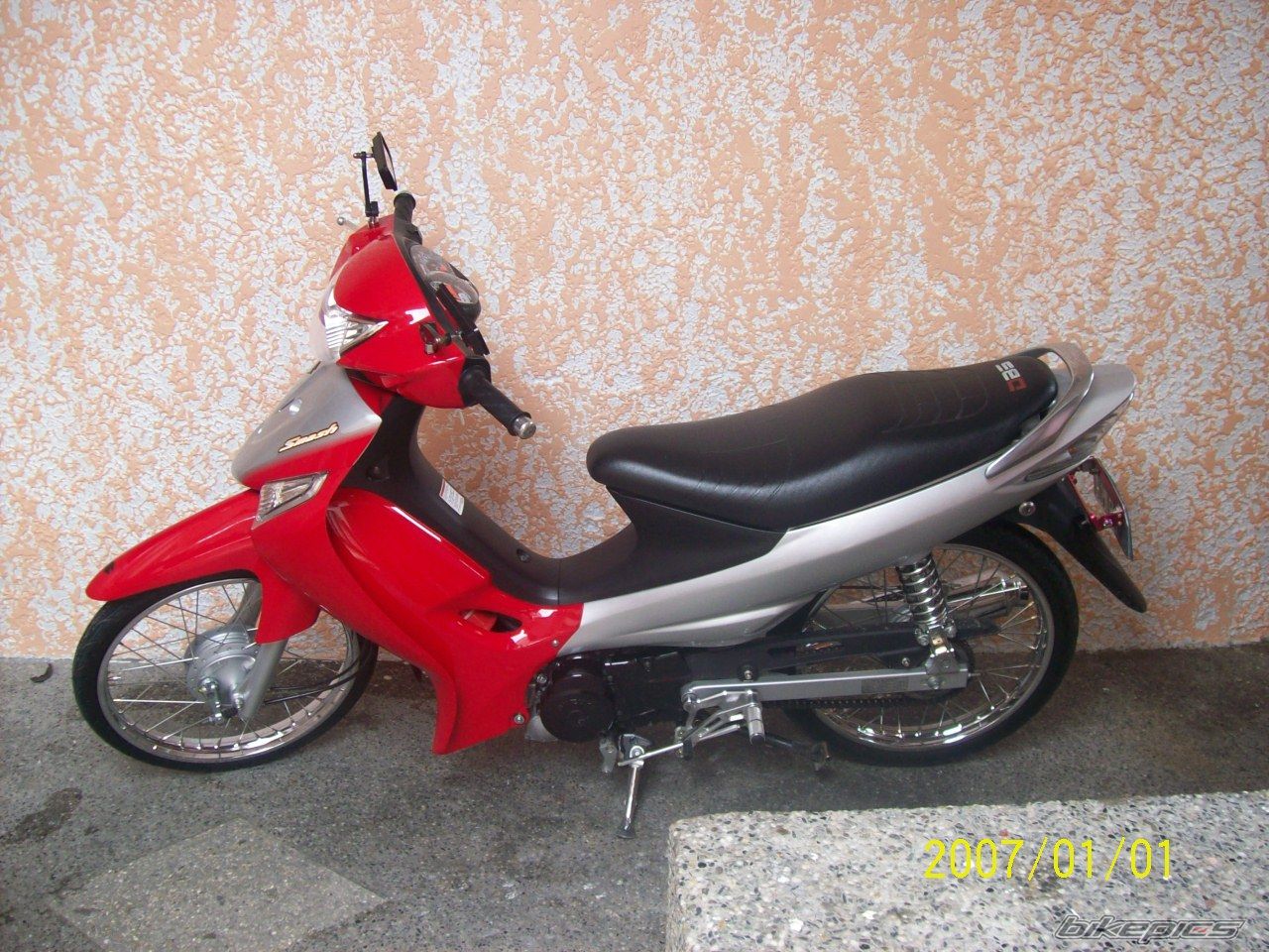 Photo 1374391