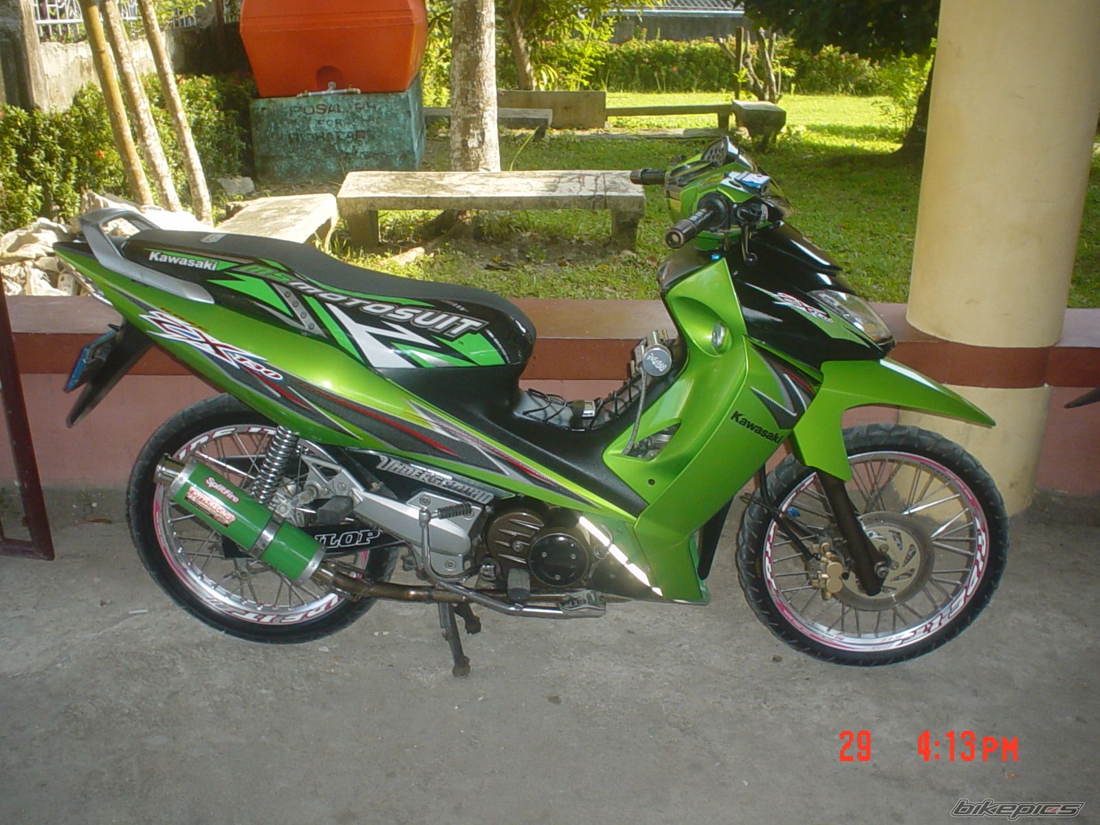 Photo 1374404