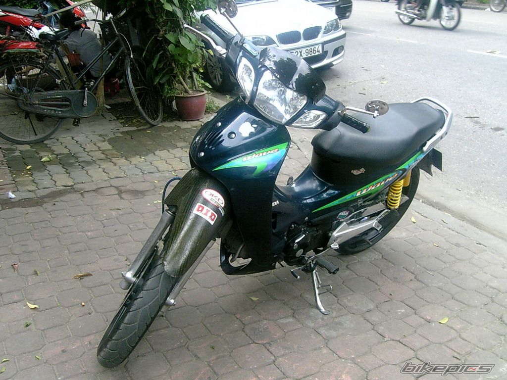 Photo 1374541