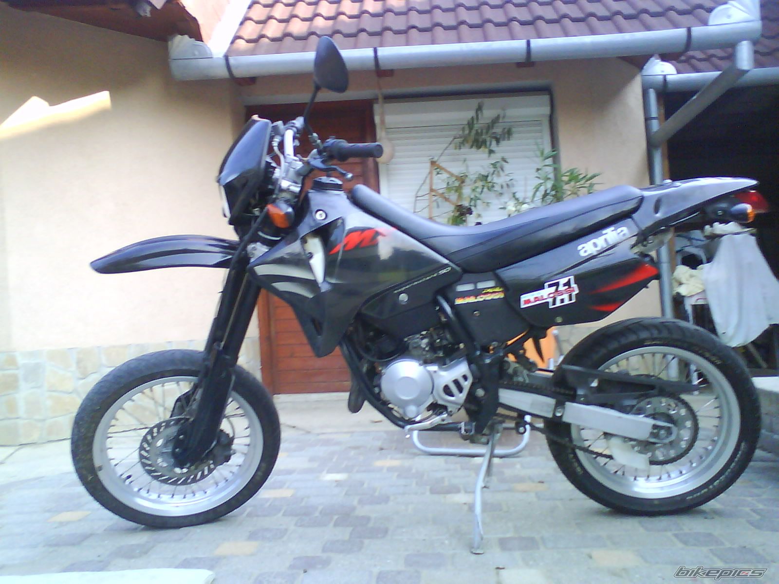 Photo 1374635