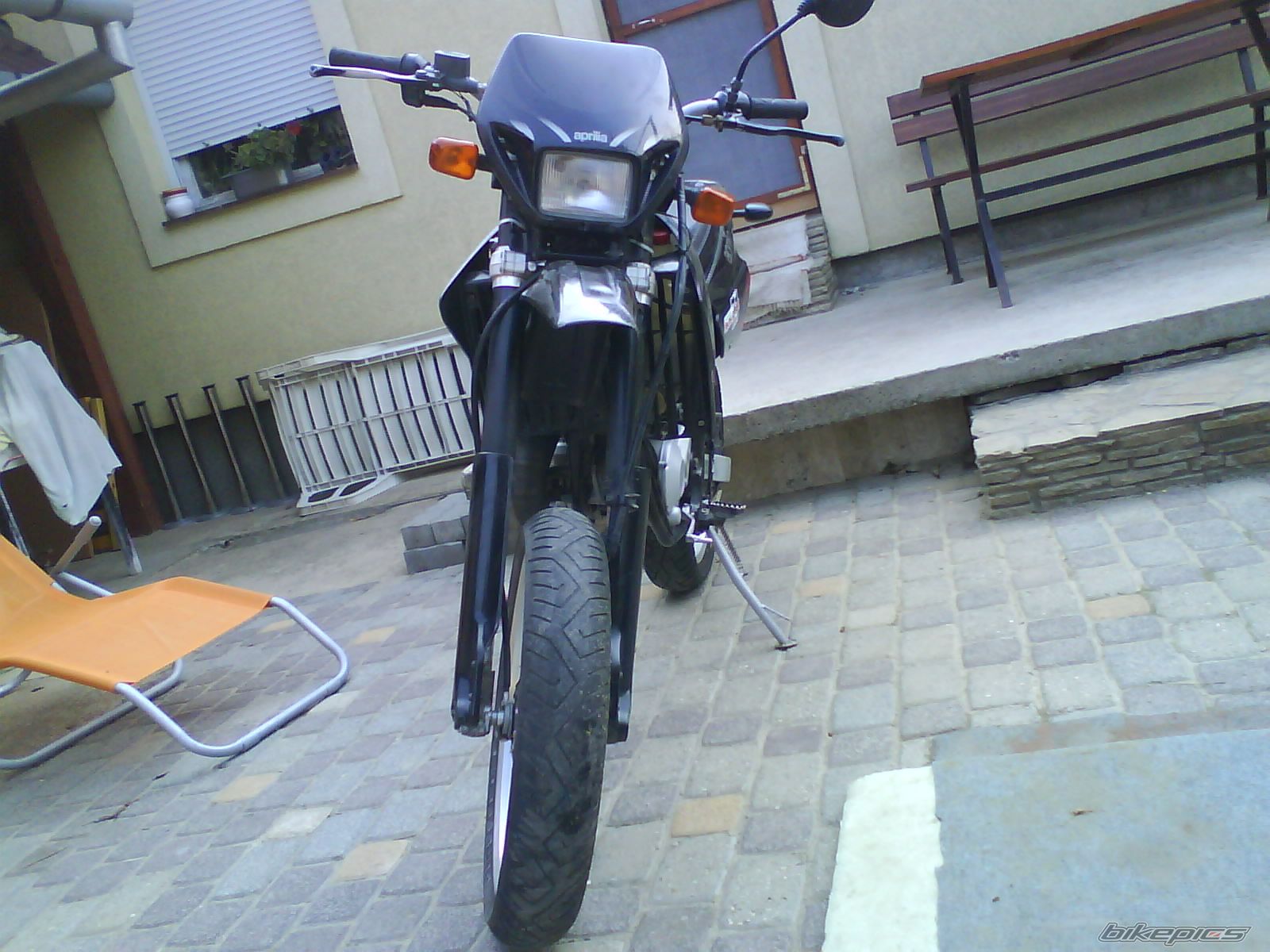Photo 1374636