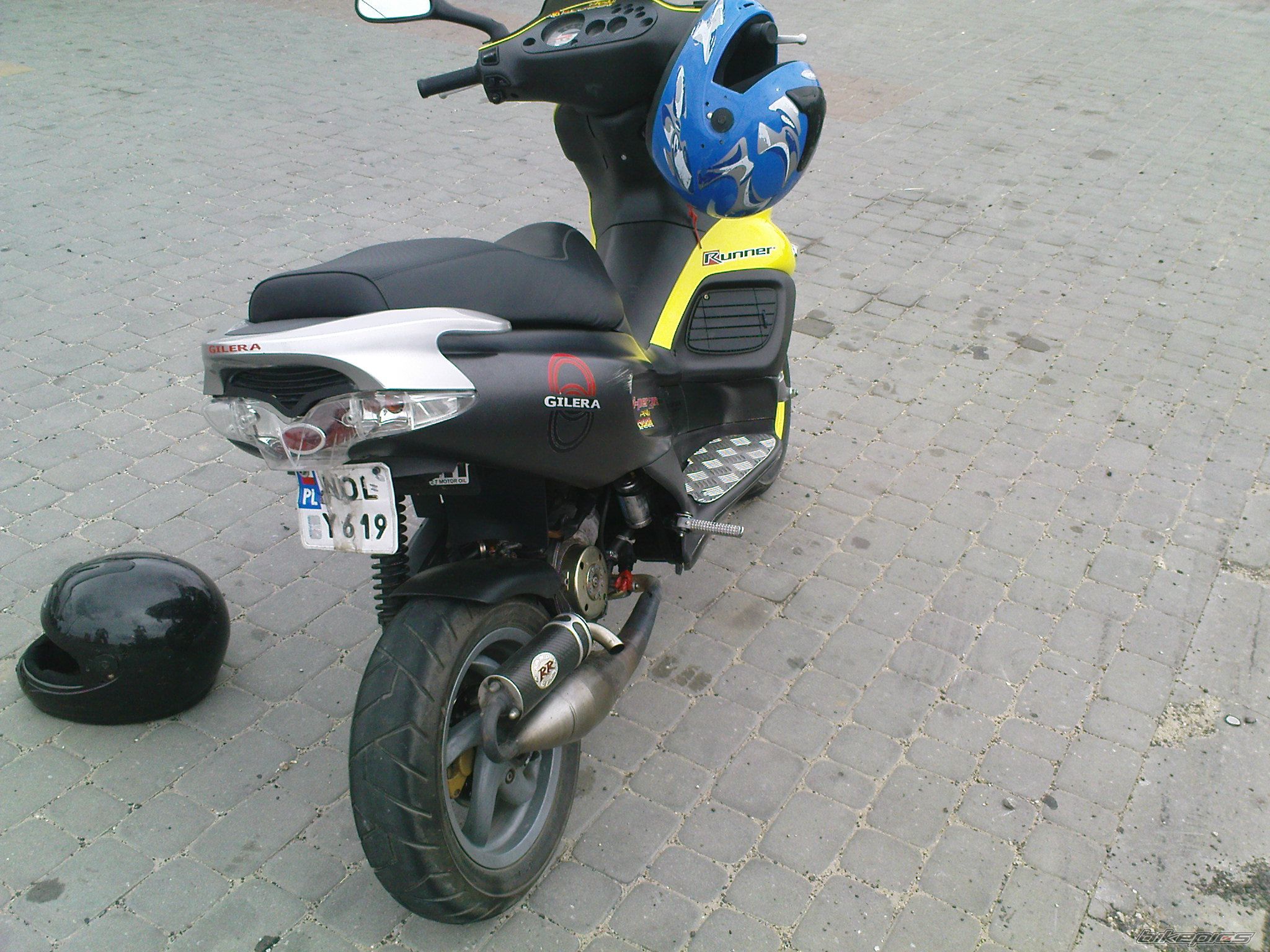 Photo 1374696
