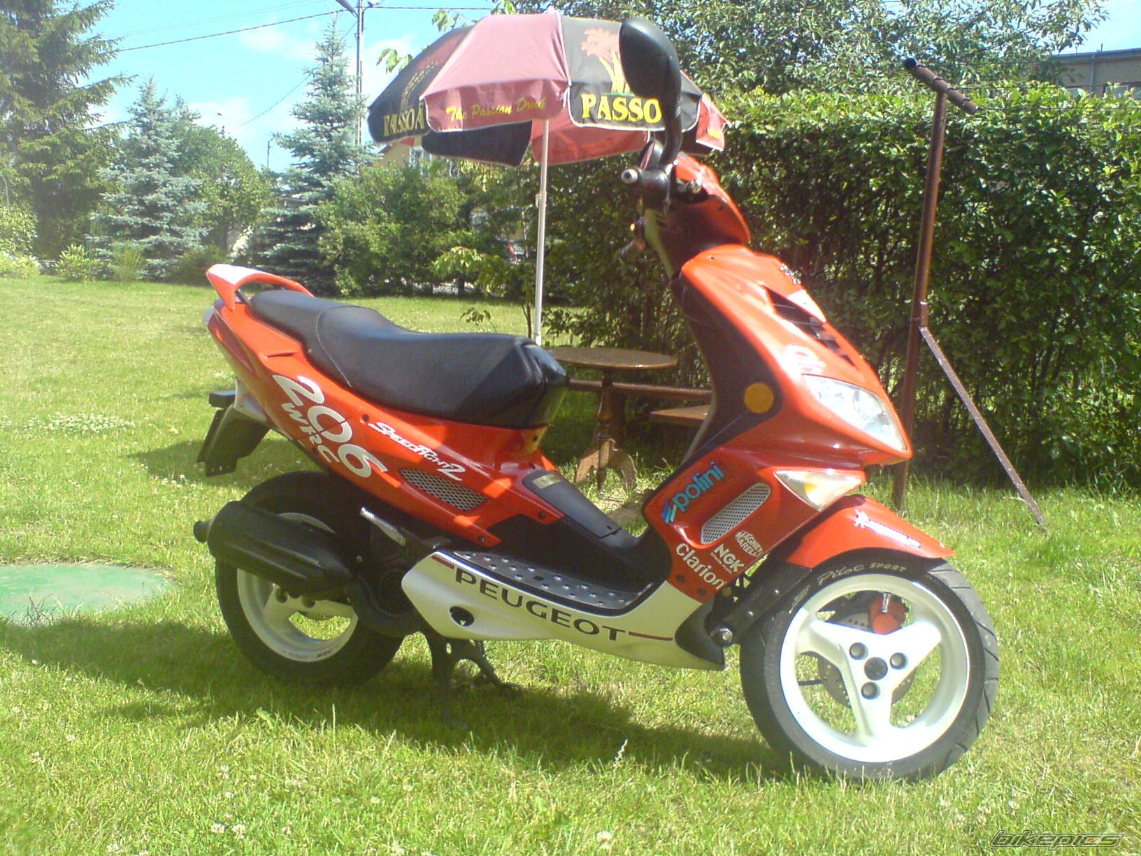 Photo 1374753