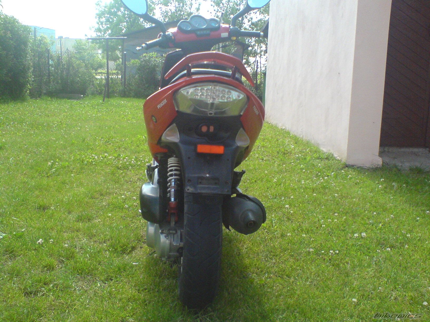 Photo 1374757