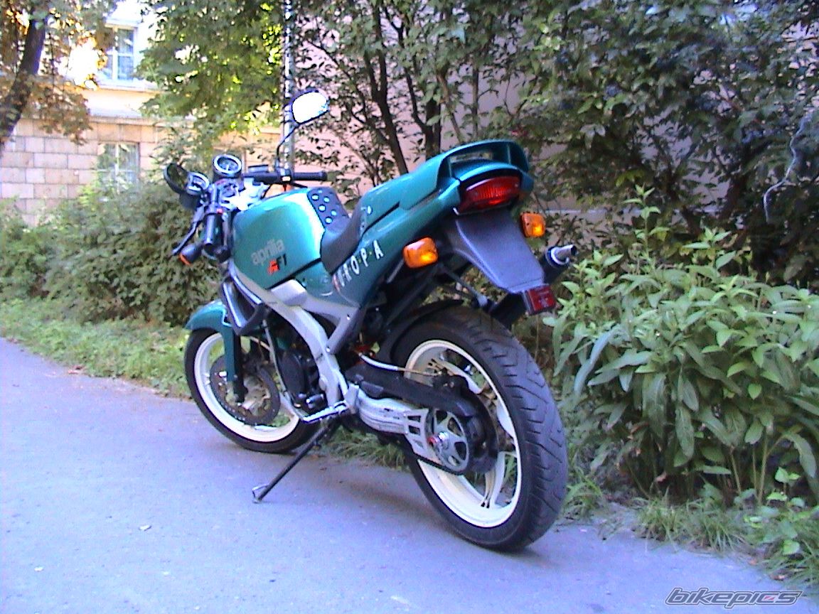 Photo 1374758