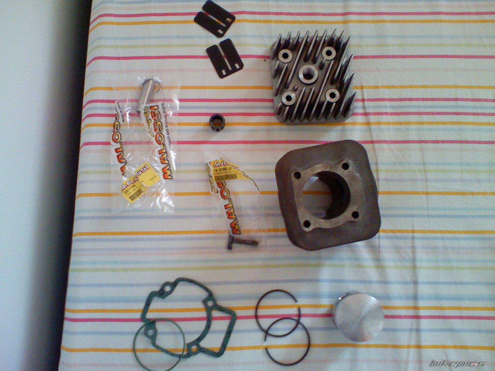 Photo 1374780