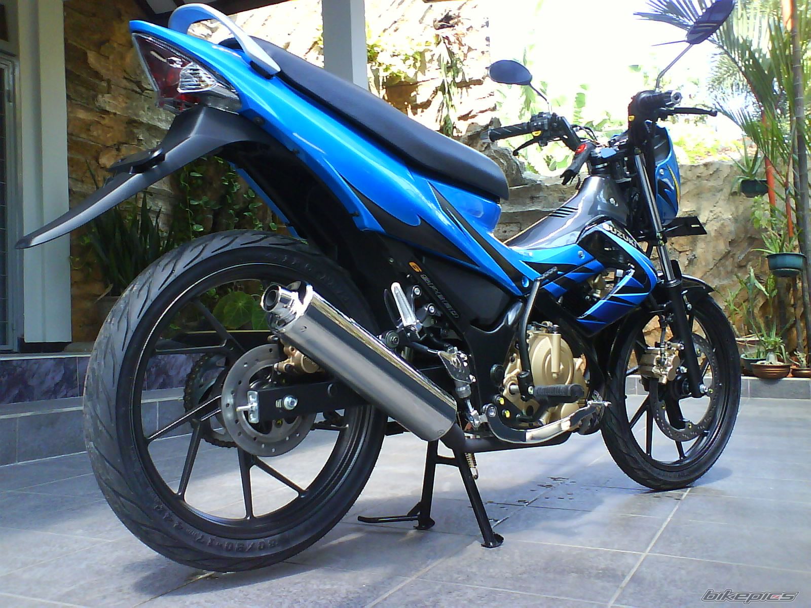 Photo 1374972