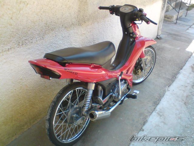 Photo 1375039