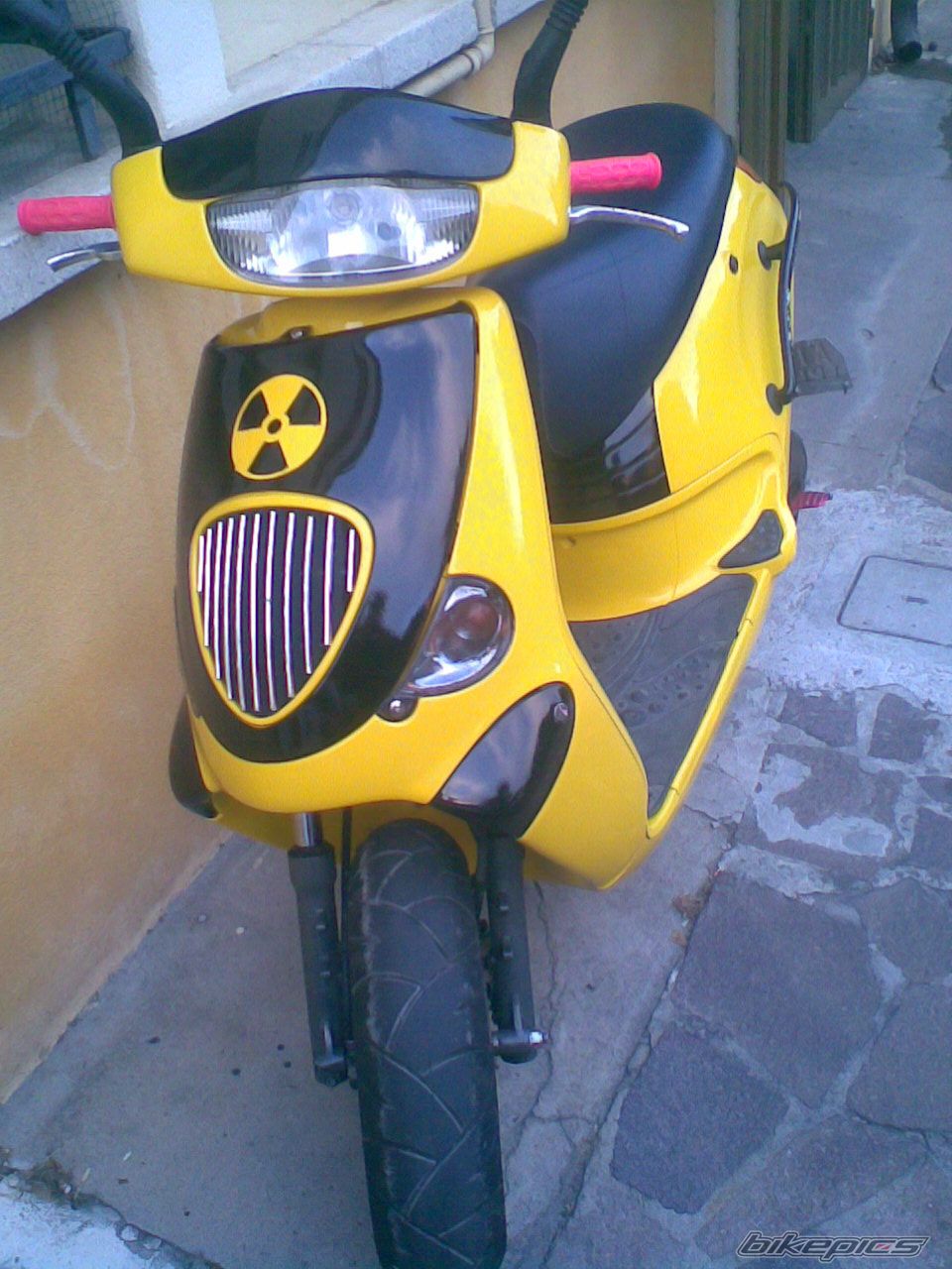 Photo 1375163