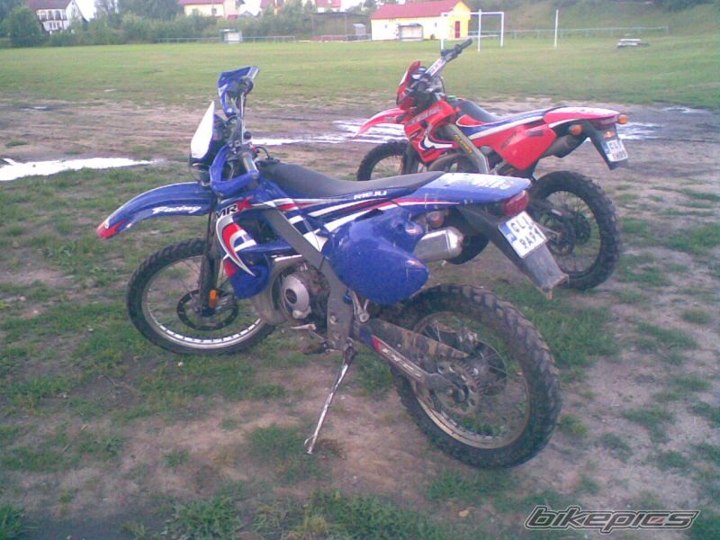 Photo 1375243