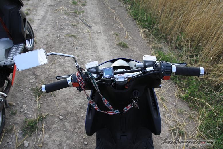 Photo 1375365