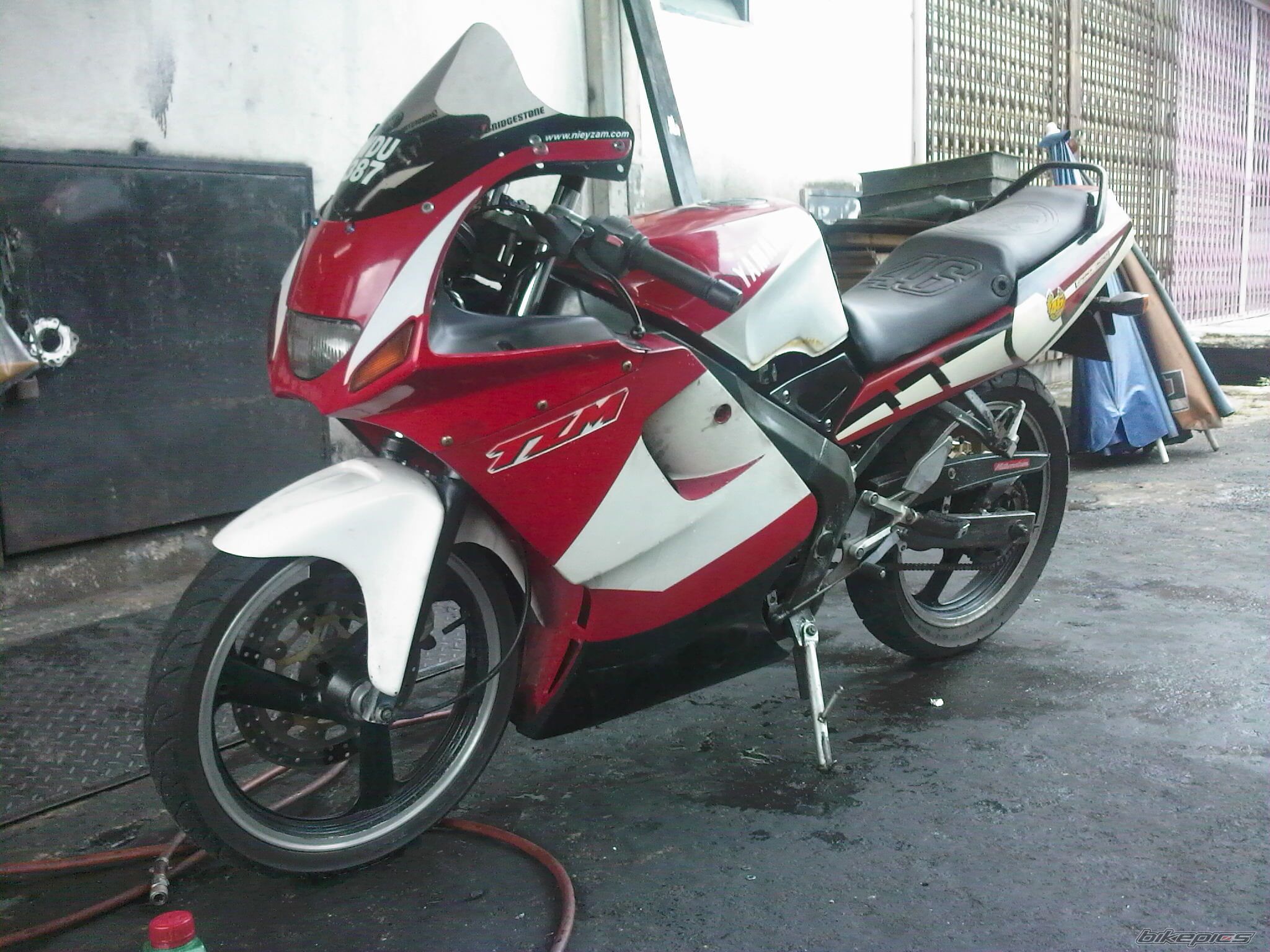 Photo 1375697