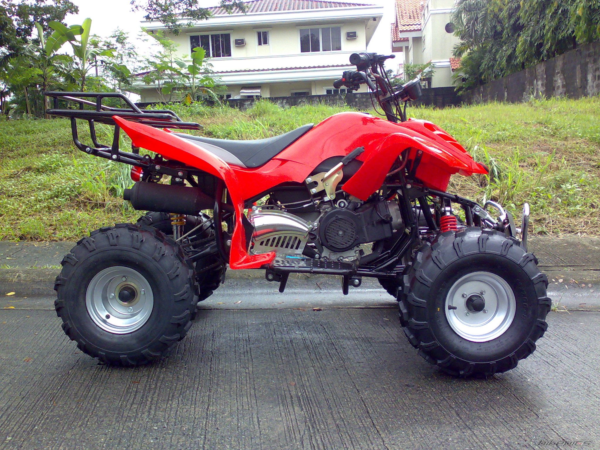 Photo 1375709