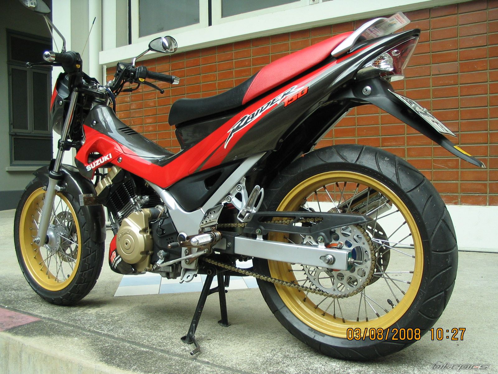 Photo 1375754