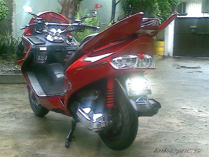 Photo 1375816
