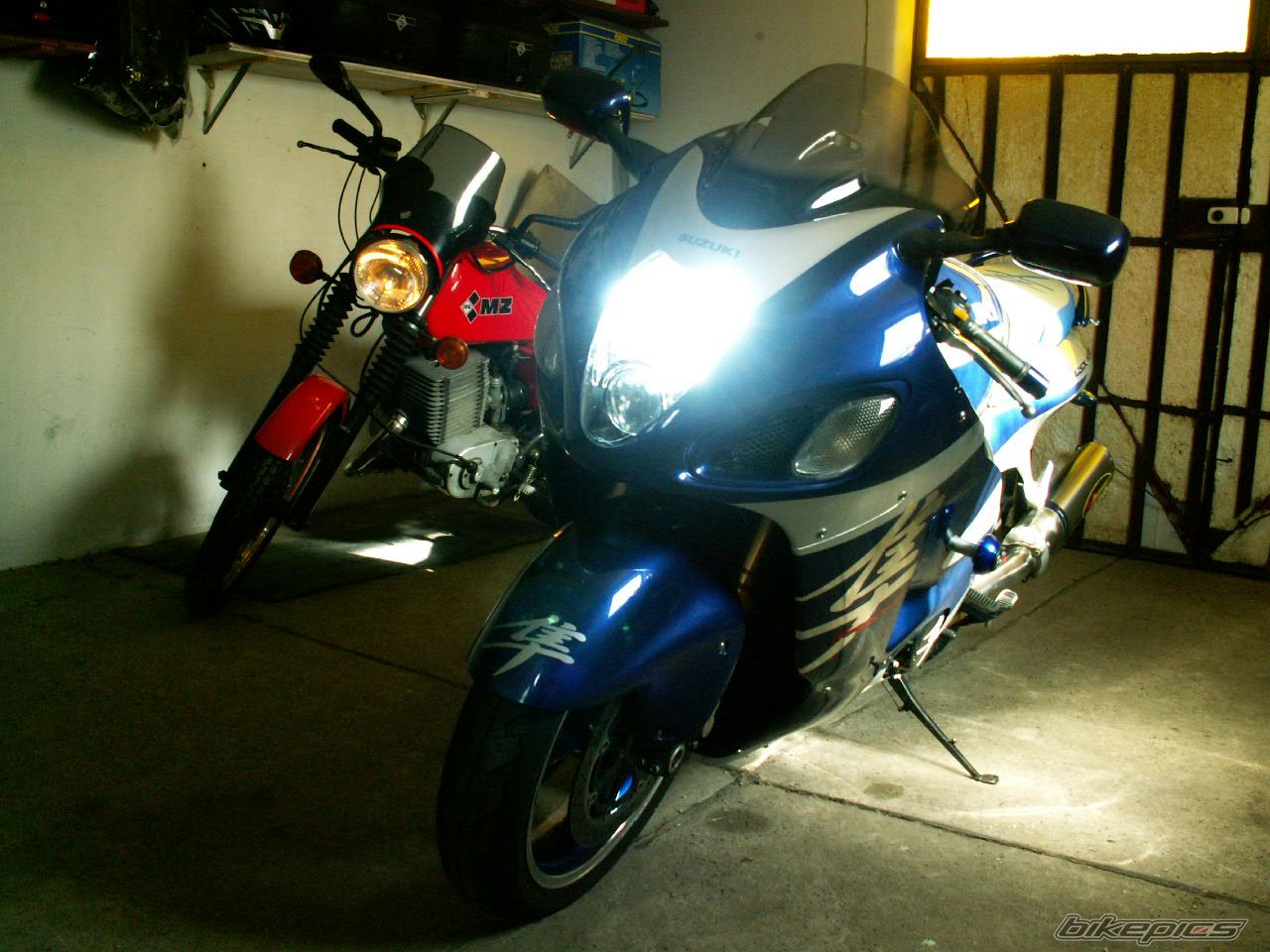 Photo 1375824