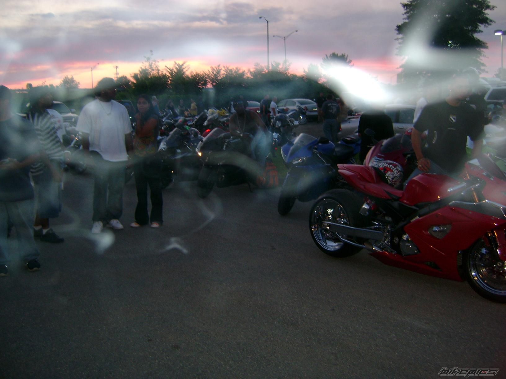 Photo 1375859