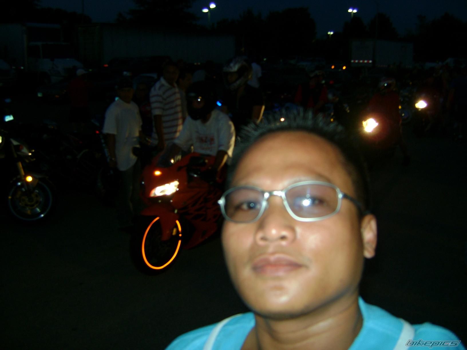 Photo 1375869