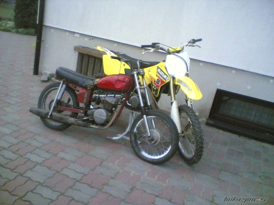 Photo 1375897