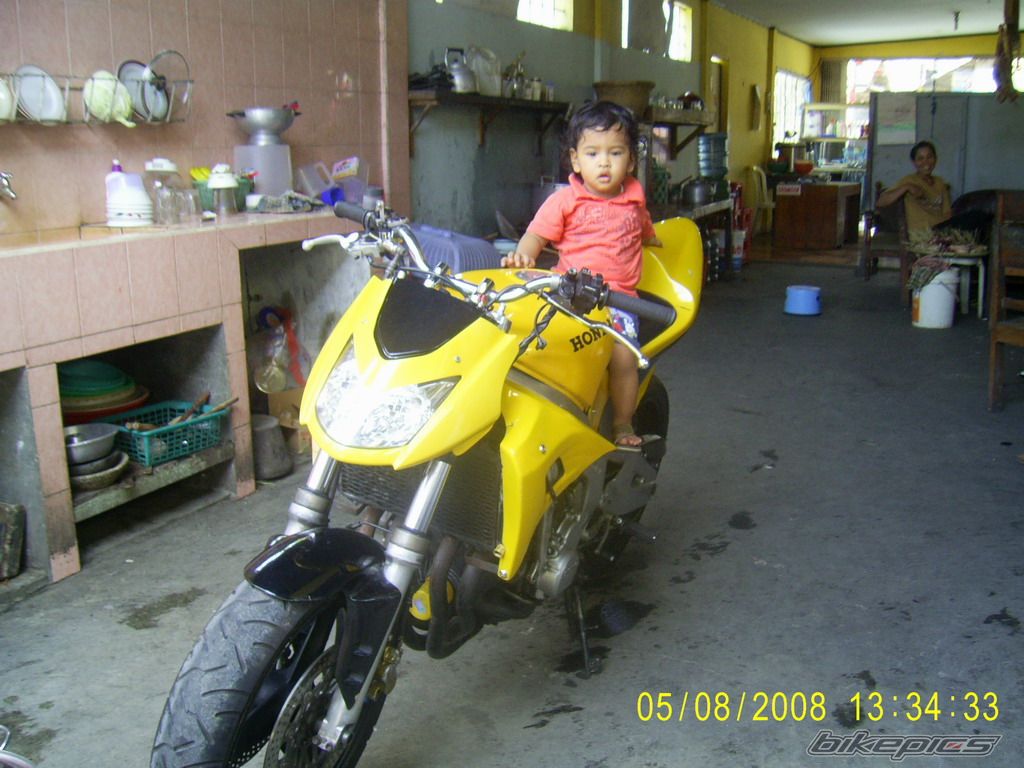 Photo 1375933