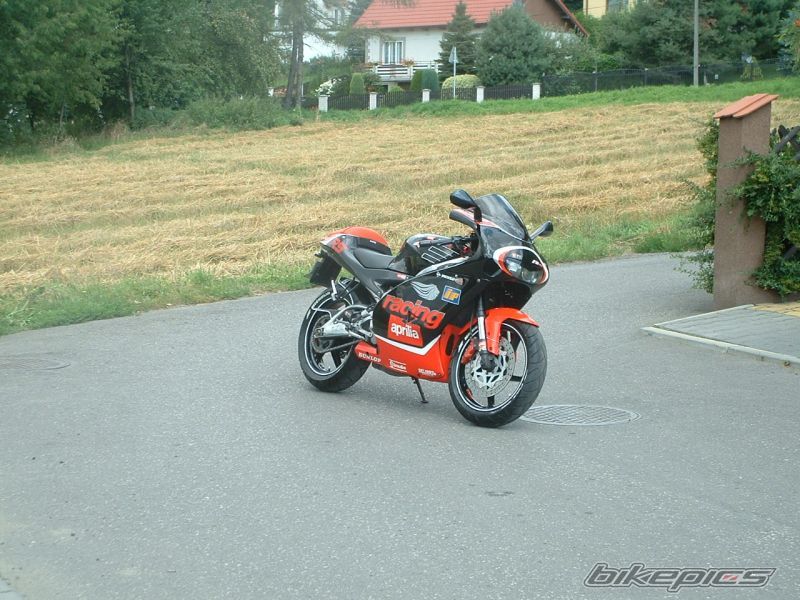 Photo 1376016