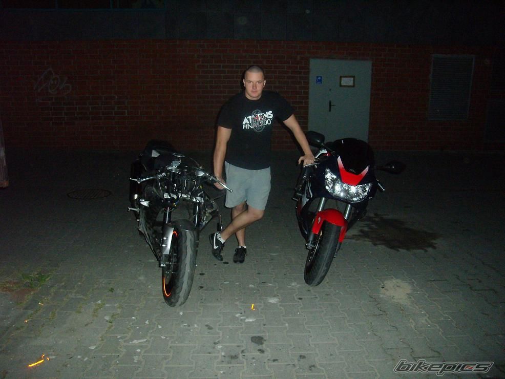 Photo 1376208
