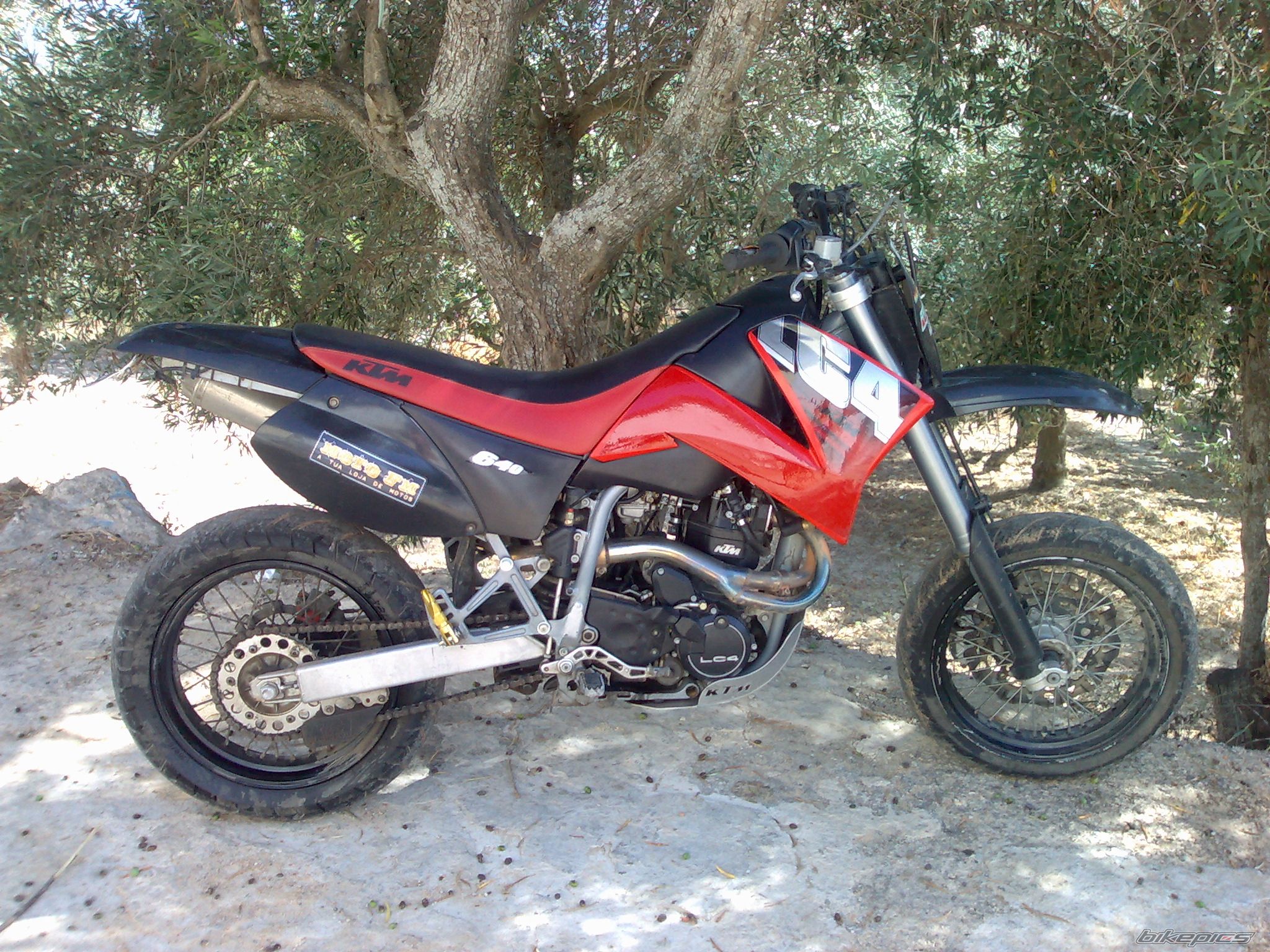 Photo 1376285