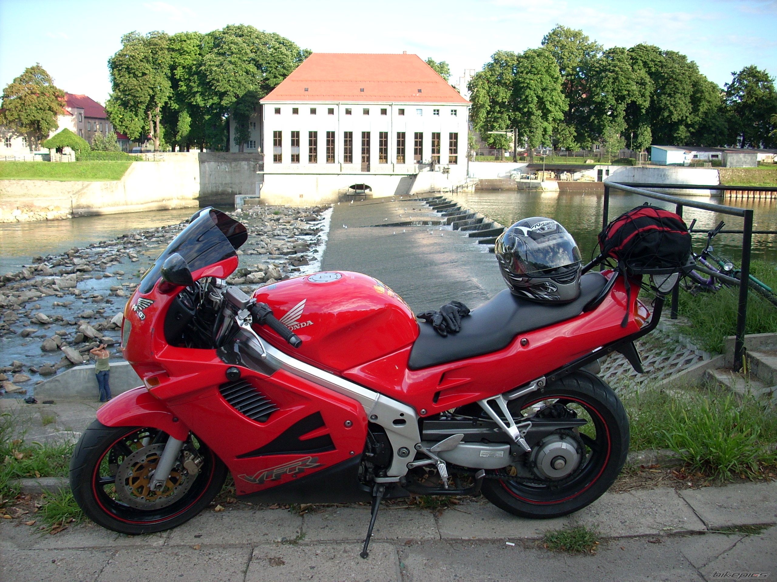 Photo 1376536