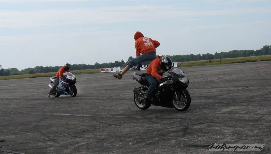 Photo 1376592