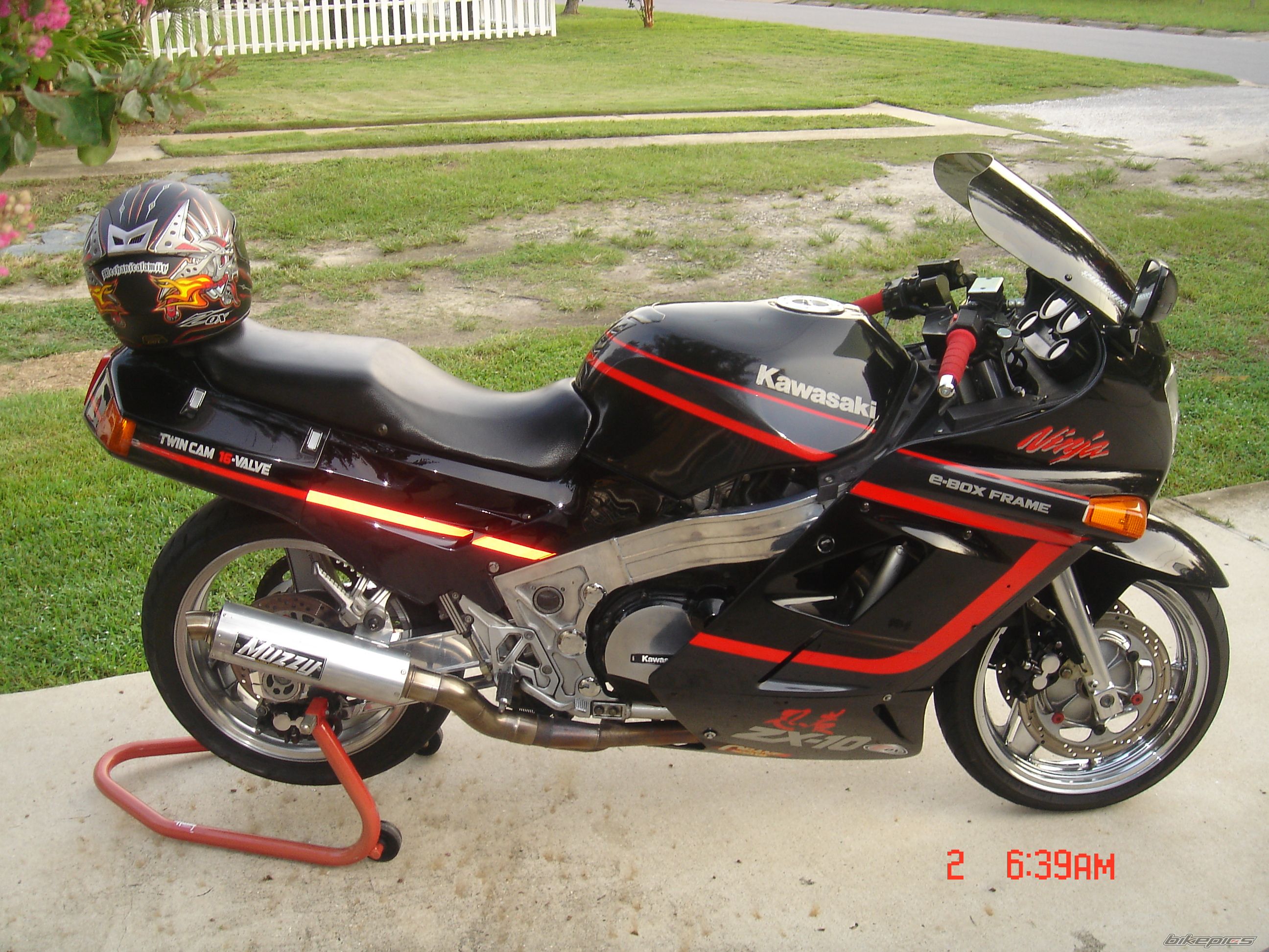 Photo 1376682