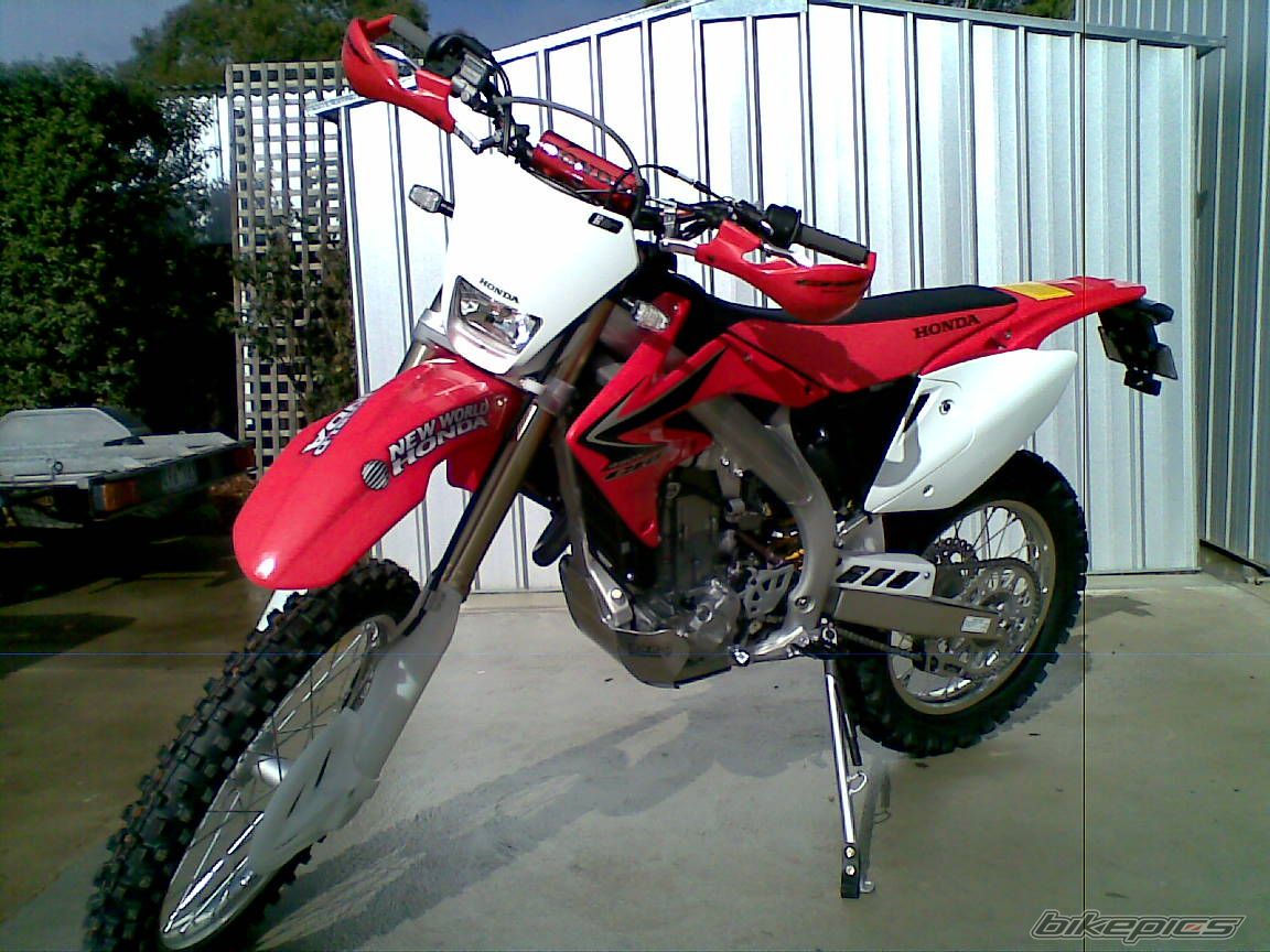 Photo 1376750
