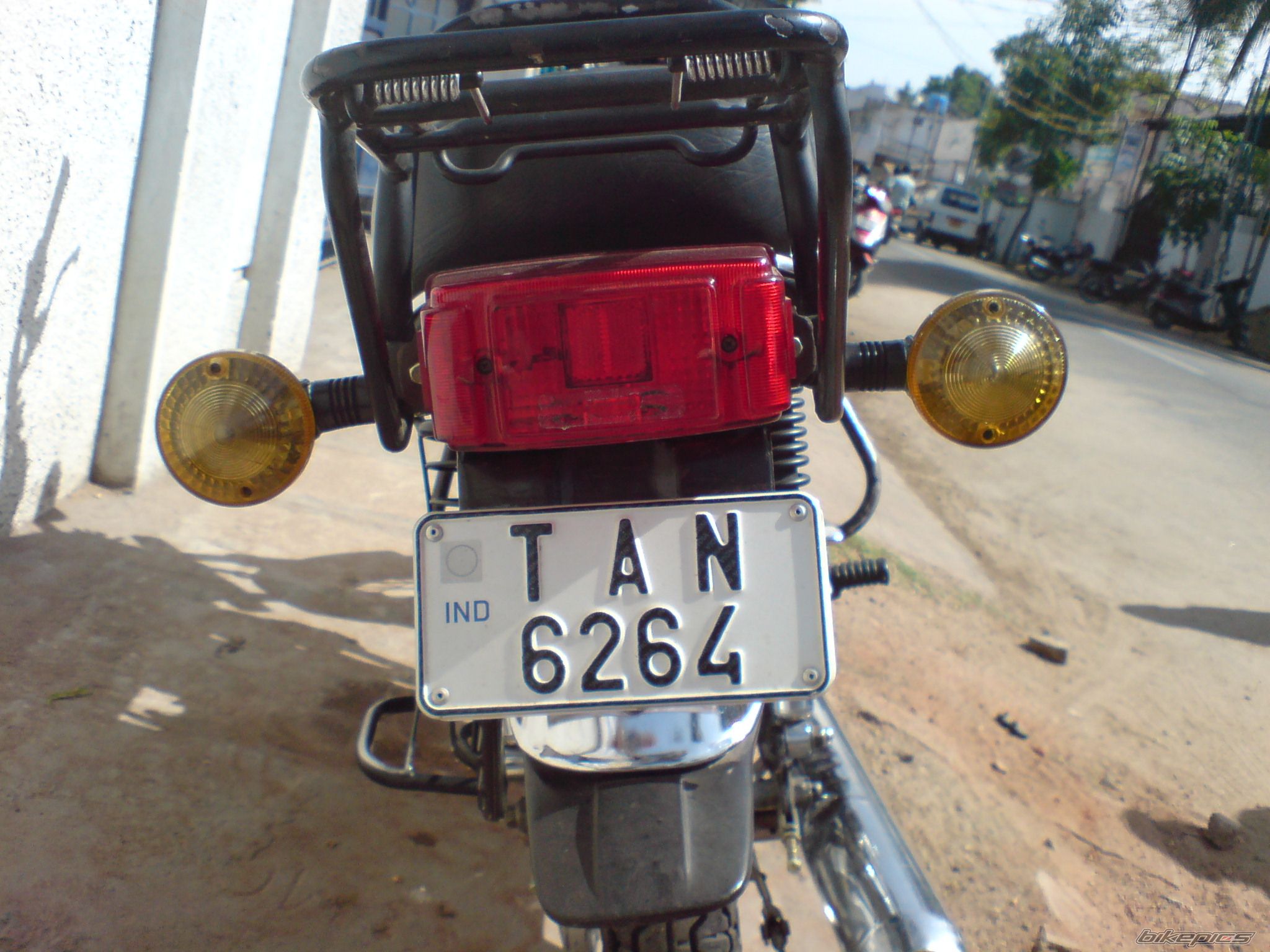 Photo 1376993